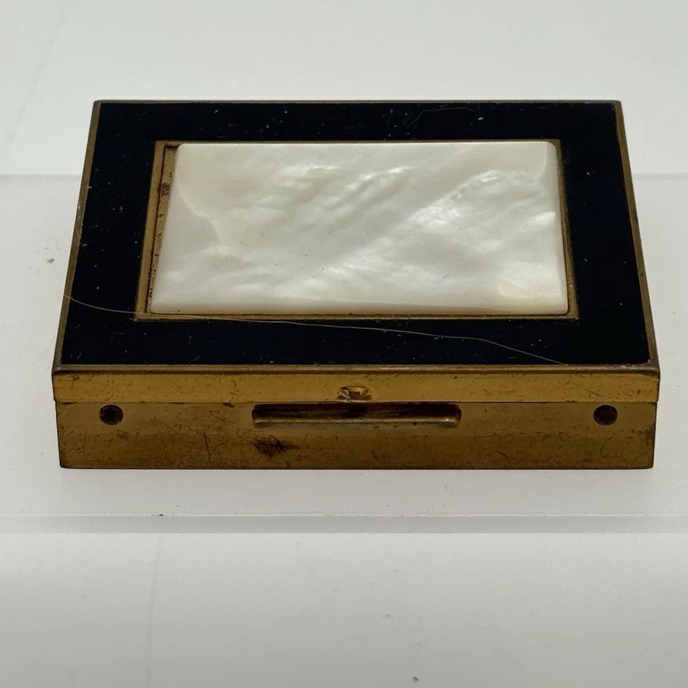 Vintage Fifth Avenue Rex Square Compact Mother of Pearl Black Enamel Made‎ USA